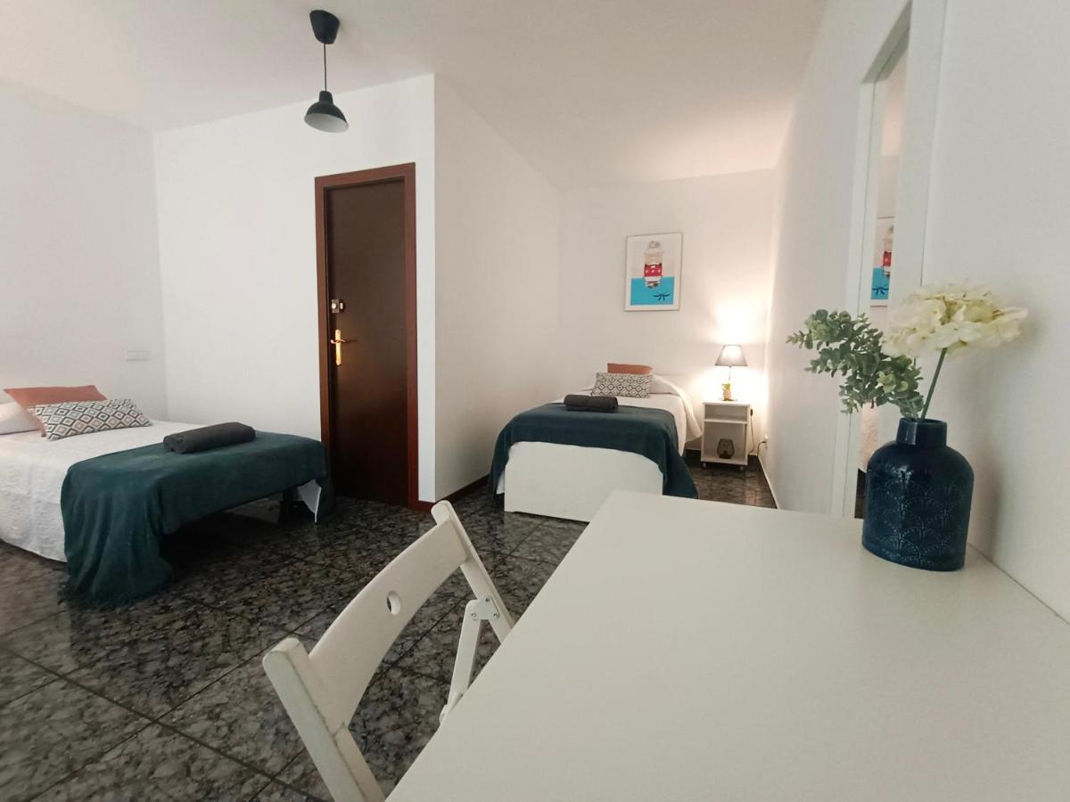 Hostel By Plaza Urquinaona